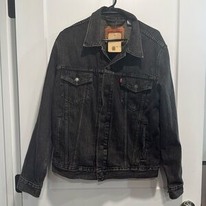 NWT Levi’s Black Denim Jean Jacket Size M